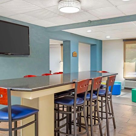 Clarion Pointe Research Triangle Park Durham Hotel Ngoại thất bức ảnh