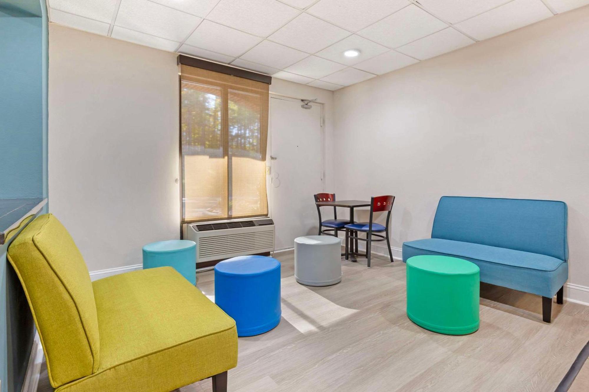 Clarion Pointe Research Triangle Park Durham Hotel Ngoại thất bức ảnh