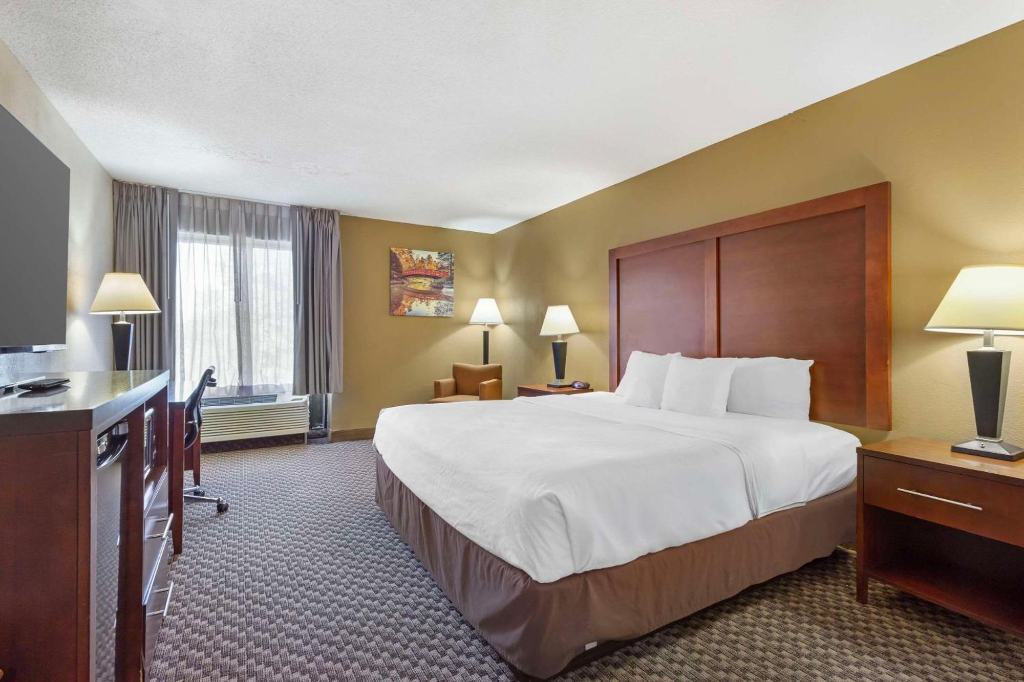 Clarion Pointe Research Triangle Park Durham Hotel Ngoại thất bức ảnh